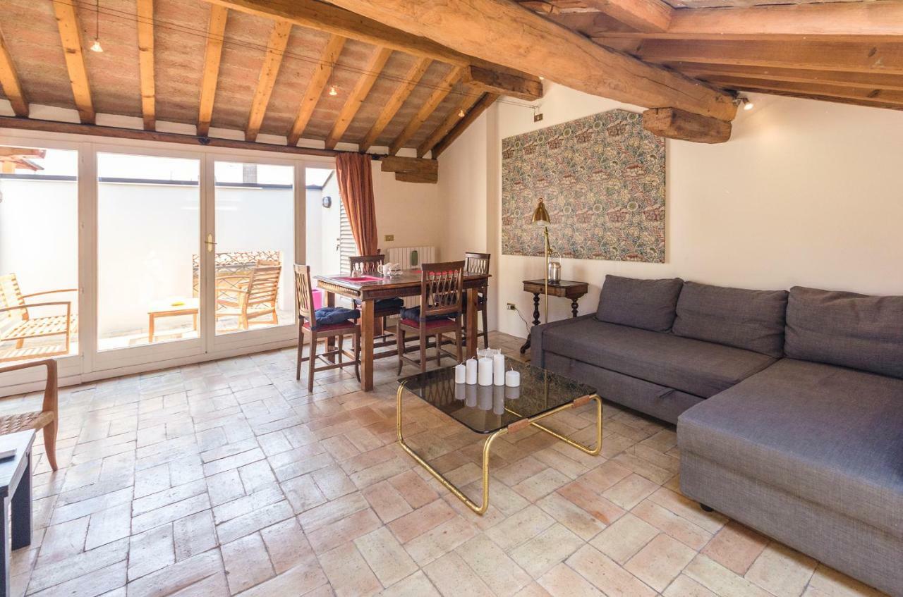 Altabella Panoramic Terrace Apartment Bologna Bagian luar foto