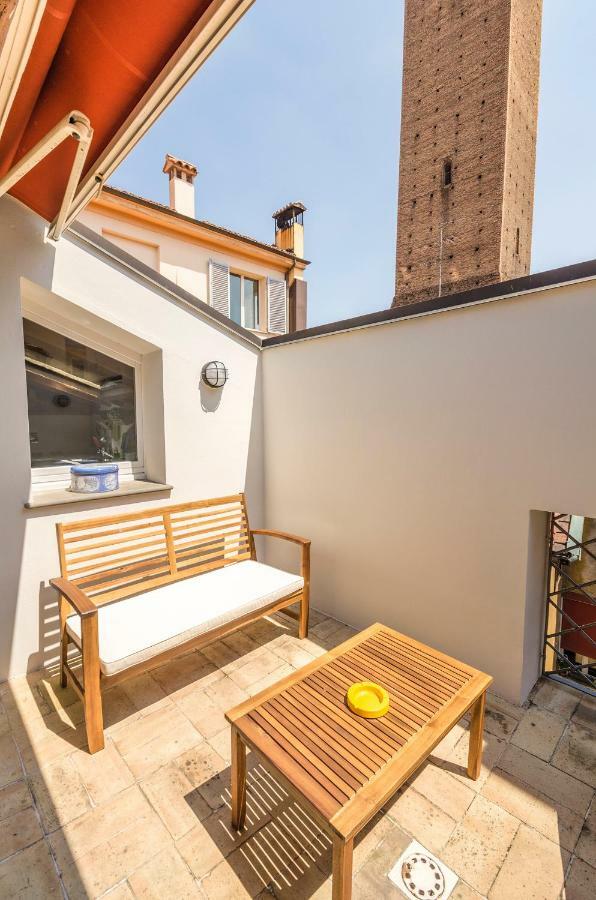 Altabella Panoramic Terrace Apartment Bologna Bagian luar foto
