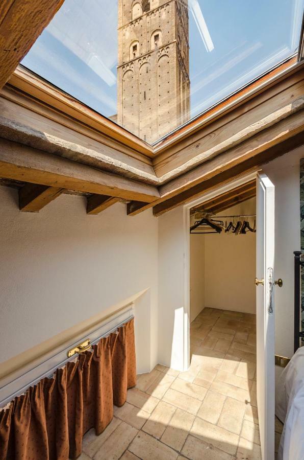 Altabella Panoramic Terrace Apartment Bologna Bagian luar foto